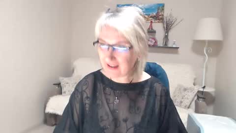Leila Kinky online show from May 2026 06:00:01 AM