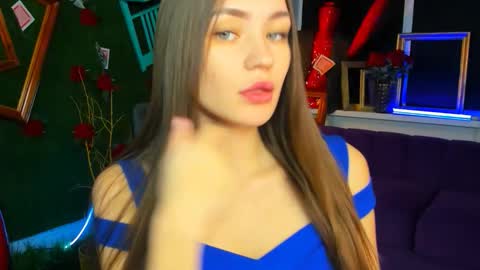 Leila Rai online show from November 2025 02:06:02 PM