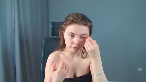 Leksa online show from April 2026 09:20:01 PM