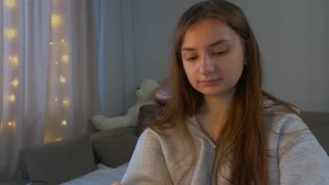 Lelia online show from May 2026 05:04:01 AM