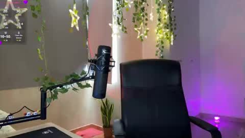 Lemi online show from December 2025 02:44:02 PM