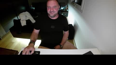 Ange online show from October 2025 01:47:02 AM