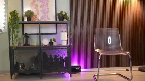 Lena Laurent online show from May 2026 09:14:01 AM