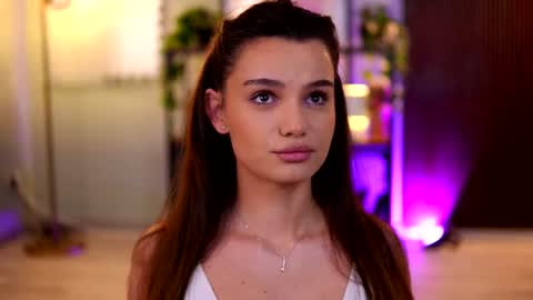 Lena Laurent online show from June 2026 09:14:02 AM