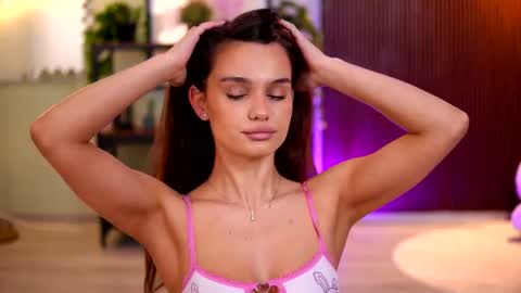Lena Laurent online show from July 2026 09:29:01 AM