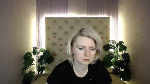 Lena online show from December 2024 07:11:02 AM