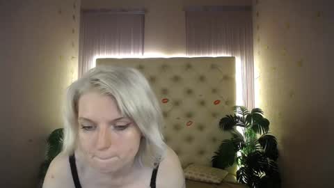 Lena online show from January 2025 11:51:02 AM