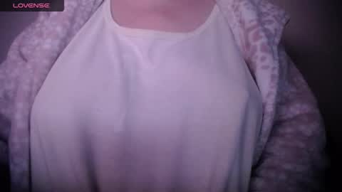 lenagolden online show from January 2026 12:38:01 AM