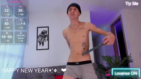 Snapshot of lennercollins_ chatting on January 2025 12:29:01 PM Lenner INDEPENDENT MODEL online show from January 2025 12:29:01 PM