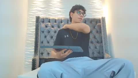 Snapshot of lenny_knox2 chatting on June 2026 02:15:02 PM LENNY online show from June 2026 02:15:02 PM