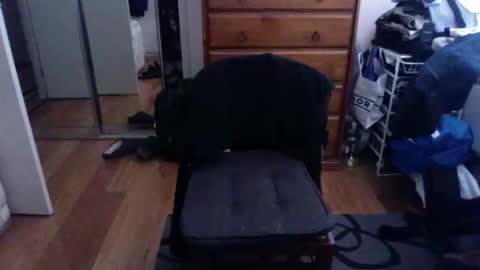 Pussylicker online show from October 2025 05:10:01 AM