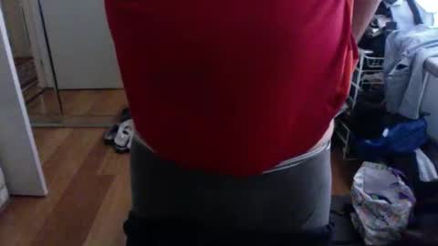 Pussylicker online show from November 2025 12:12:01 AM