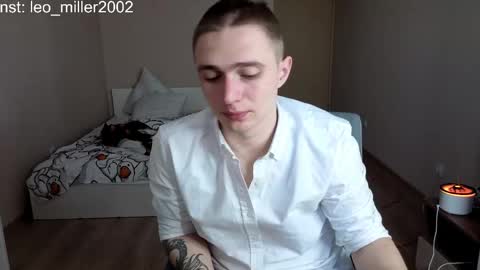 Snapshot of leo__miller chatting on May 2026 03:00:01 AM LEO online show from May 2026 03:00:01 AM