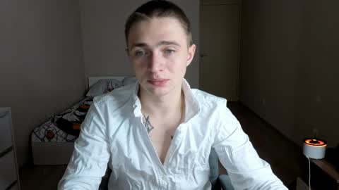 Snapshot of leo__miller chatting on May 2026 01:12:02 AM LEO online show from May 2026 01:12:02 AM