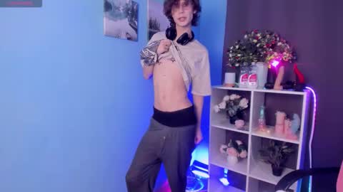 Leo online show from October 2025 01:02:02 PM