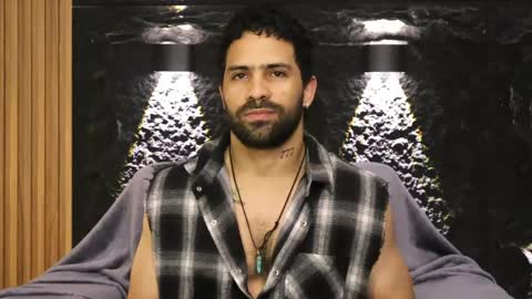 Snapshot of leo_diaz01 chatting on April 2026 10:44:01 PM Leo Diaz online show from April 2026 10:44:01 PM