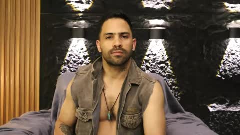 Snapshot of leo_diaz01 chatting on April 2026 12:13:02 AM Leo Diaz online show from April 2026 12:13:02 AM