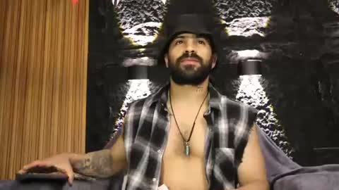 Leo  Diaz online show from June 2026 09:49:01 PM