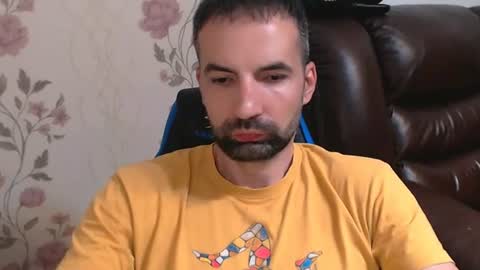 Snapshot of leo_gianni chatting on July 2026 06:40:02 PM Leo Gianni online show from July 2026 06:40:02 PM