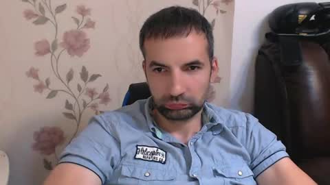 Snapshot of leo_gianni chatting on July 2026 08:44:02 PM Leo Gianni online show from July 2026 08:44:02 PM