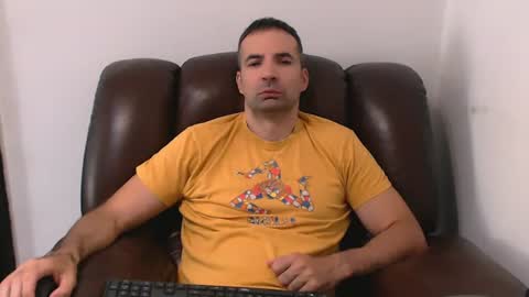 Snapshot of leo_gianni chatting on July 2026 12:47:02 PM Leo Gianni online show from July 2026 12:47:02 PM