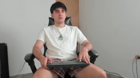 Leo Jones online show from April 2026 08:43:02 PM