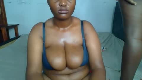 leo_kitty8 online show from February 2026 12:12:01 PM