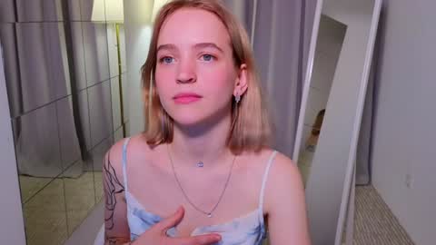  Ashly  online show from December 2024 03:43:01 PM