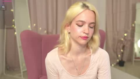  Ashly  online show from October 2025 03:31:02 PM