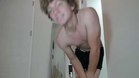 Snapshot of leo_wildd chatting on November 2025 04:25:01 AM leo_wildd online show from November 2025 04:25:01 AM