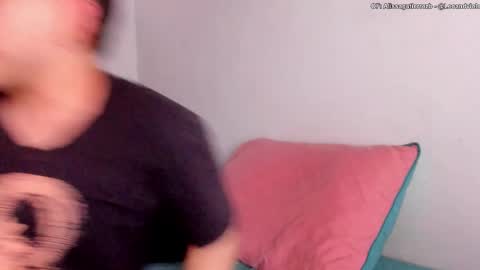 Snapshot of leoandviolet chatting on October 2025 07:11:02 PM Carlos Alissa. Help us to reach 100 likes online show from October 2025 07:11:02 PM