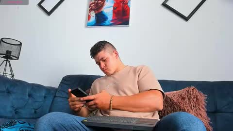 Leon Smoron online show from September 2025 03:33:01 PM