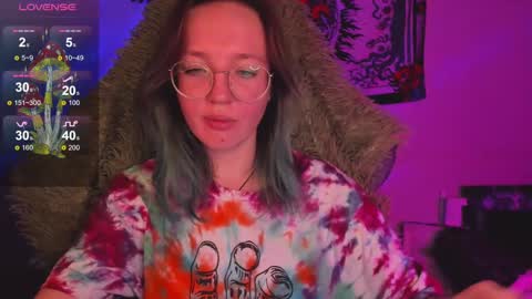 leona online show from December 2024 09:35:01 PM