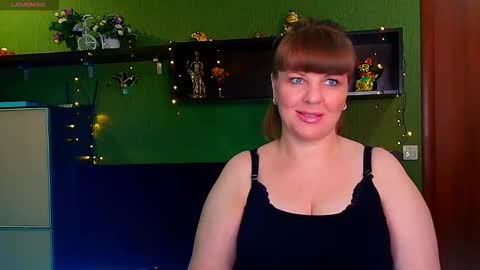 Leona tracie online show from February 2026 08:43:01 PM