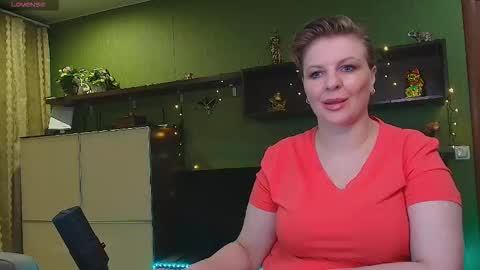 Leona tracie online show from March 2026 09:41:01 PM
