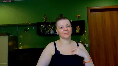 Leona tracie online show from April 2026 11:08:01 AM