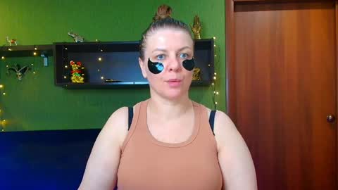 Leona tracie online show from May 2026 08:14:02 PM