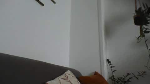 Snapshot of leonardo_grande chatting on June 2026 01:22:01 PM Leonardo online show from June 2026 01:22:01 PM