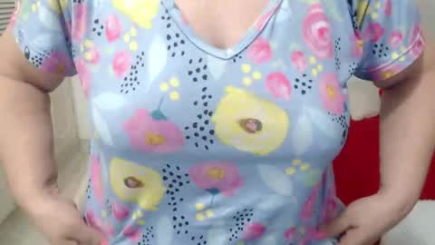 leonela   online show from June 2026 12:02:02 AM