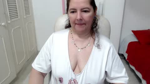 leonela   online show from June 2026 12:32:02 AM