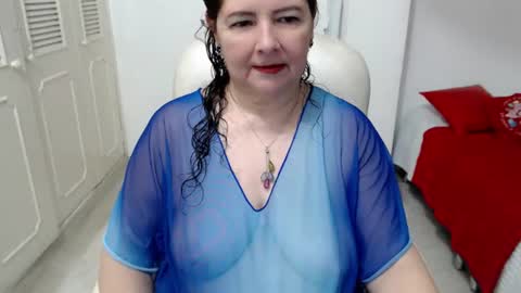 leonela   online show from June 2026 11:46:01 PM