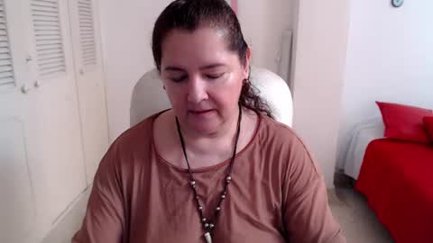 leonela   online show from June 2026 02:30:01 PM