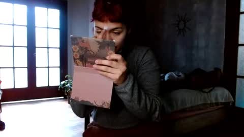 leonela  online show from October 2025 08:20:01 PM