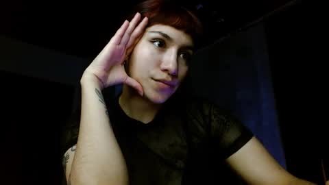 leonela  online show from October 2025 12:44:01 AM