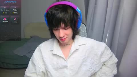 leonkissboy online show from April 2026 02:18:01 AM