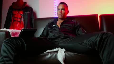Snapshot of leonnardojaramillo chatting on December 2024 08:43:02 AM Lenardo jaramillo online show from December 2024 08:43:02 AM