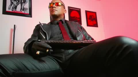 Lenardo jaramillo online show from October 2025 03:47:02 AM