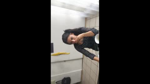 leonorfox online show from June 2026 06:40:01 PM
