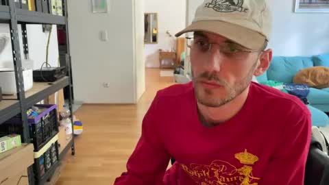 Leon online show from May 2026 12:22:02 PM
