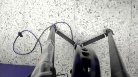 Leo  online show from November 2025 04:03:02 AM